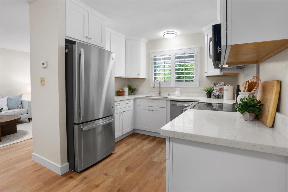 Detail Gallery Image 8 of 23 For 1083 Miller Ave, San Jose,  CA 95129 - 3 Beds | 2 Baths