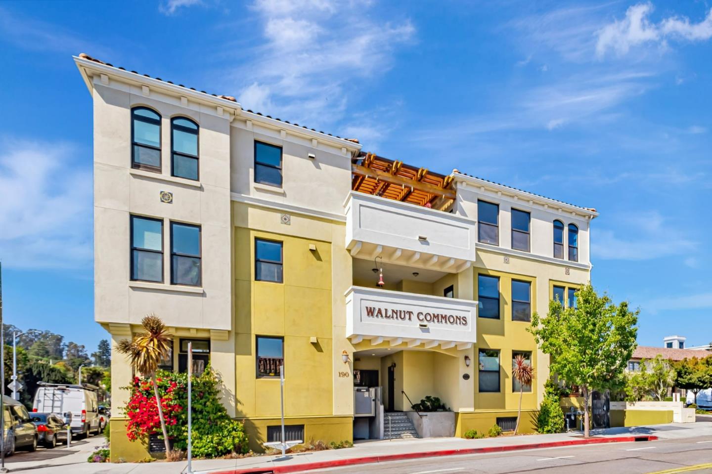 Detail Gallery Image 1 of 36 For 190 Walnut Ave #303,  Santa Cruz,  CA 95060 - 1 Beds | 1 Baths