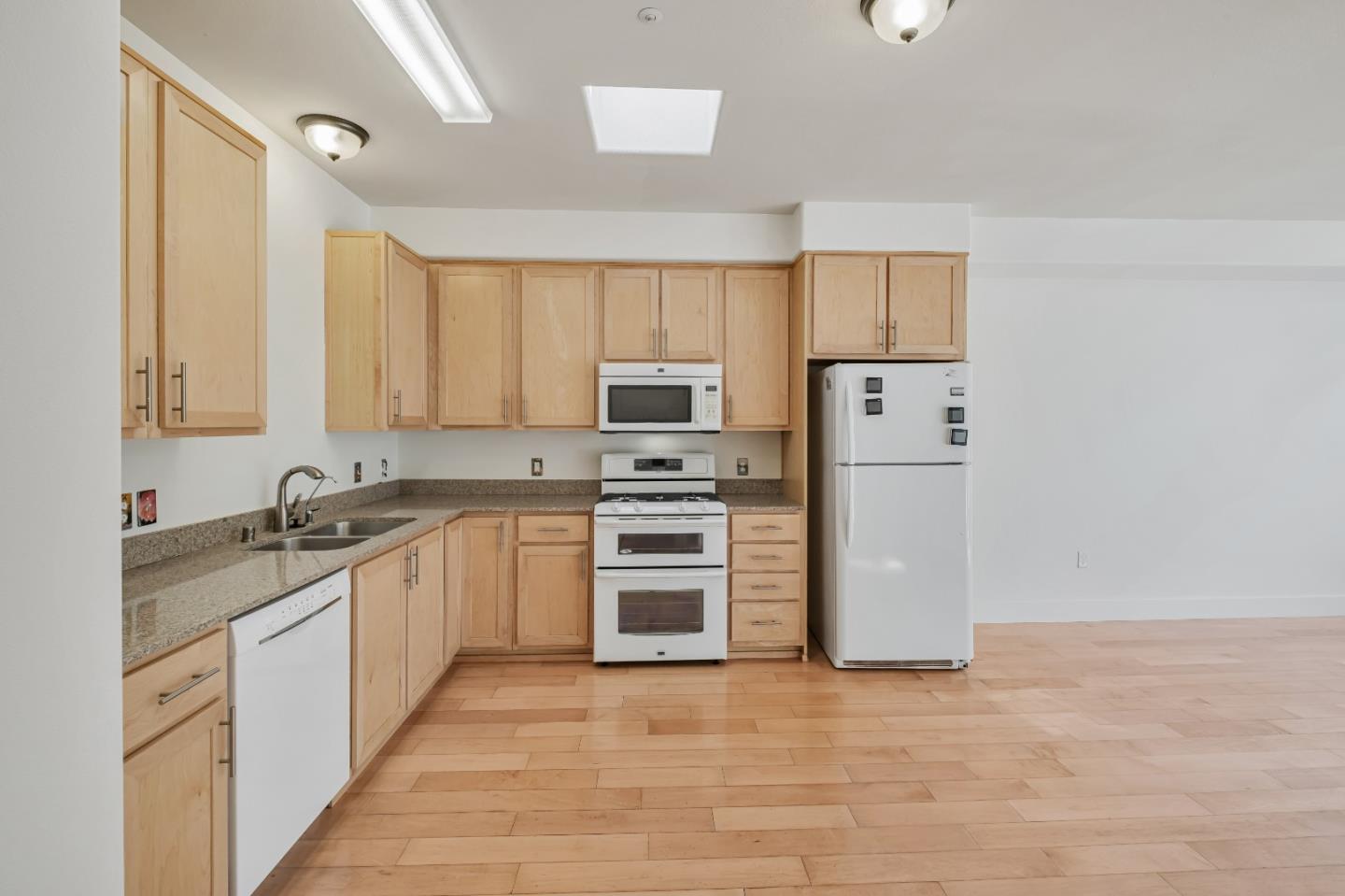 Detail Gallery Image 7 of 36 For 190 Walnut Ave #303,  Santa Cruz,  CA 95060 - 1 Beds | 1 Baths