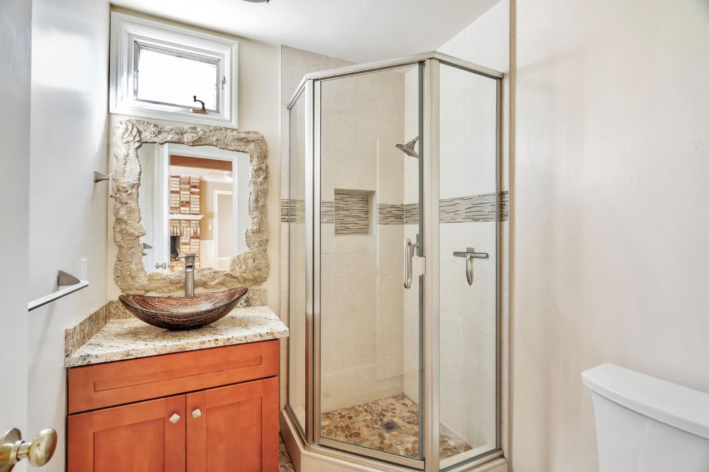 Detail Gallery Image 16 of 40 For 1315 Bright Oaks Ct, Los Altos,  CA 94024 - 5 Beds | 3 Baths