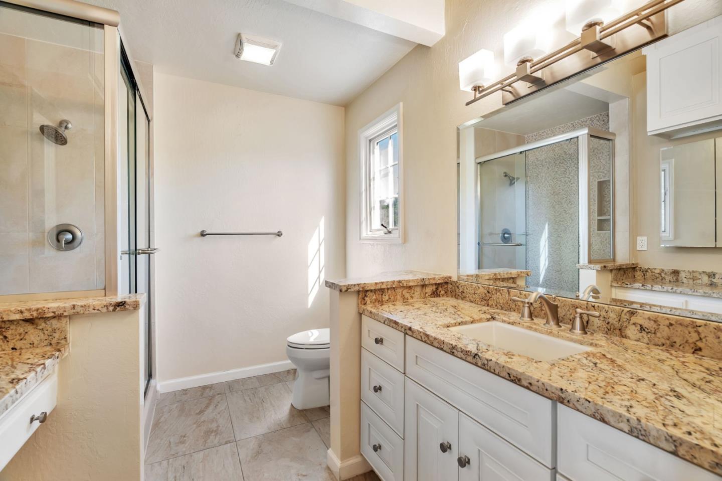 Detail Gallery Image 21 of 40 For 1315 Bright Oaks Ct, Los Altos,  CA 94024 - 5 Beds | 3 Baths