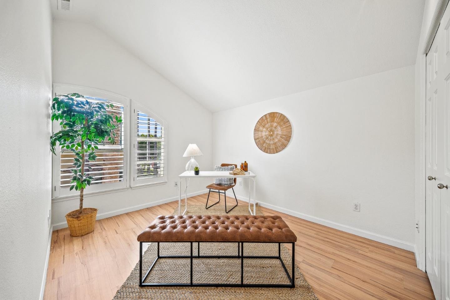 Detail Gallery Image 22 of 31 For 136 Neary St, Santa Cruz,  CA 95060 - 3 Beds | 2/1 Baths