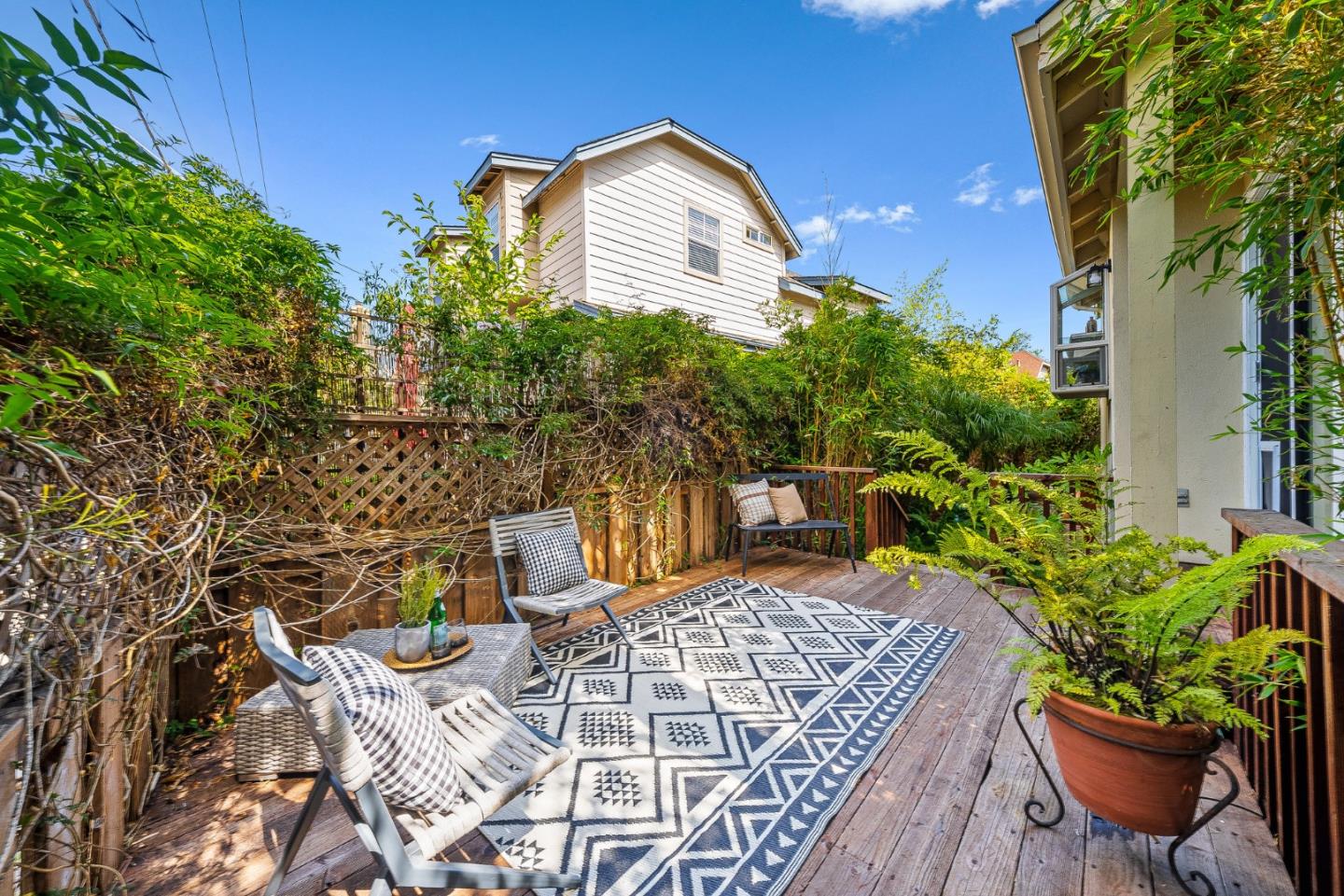 Detail Gallery Image 26 of 31 For 136 Neary St, Santa Cruz,  CA 95060 - 3 Beds | 2/1 Baths