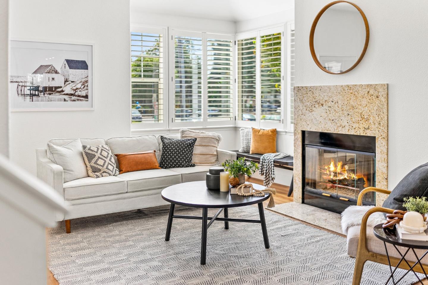 Detail Gallery Image 9 of 31 For 136 Neary St, Santa Cruz,  CA 95060 - 3 Beds | 2/1 Baths