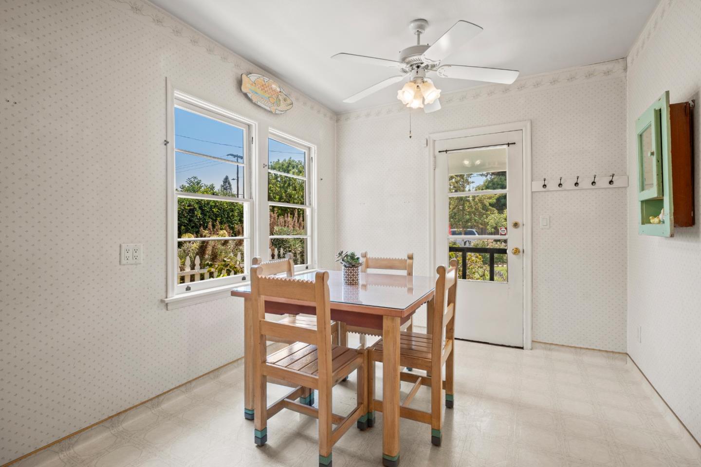 Detail Gallery Image 17 of 41 For 711 4th St, Gilroy,  CA 95020 - 3 Beds | 2/1 Baths