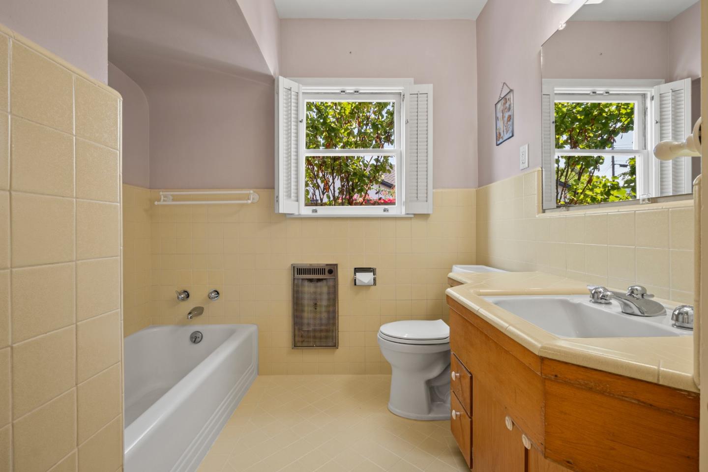 Detail Gallery Image 20 of 41 For 711 4th St, Gilroy,  CA 95020 - 3 Beds | 2/1 Baths