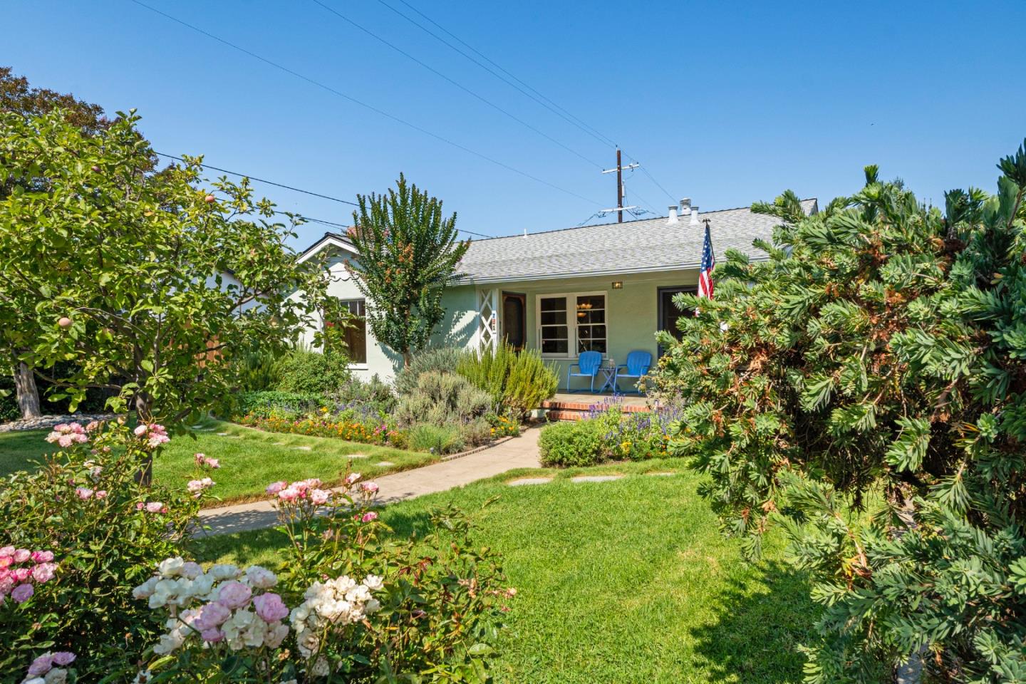 Detail Gallery Image 3 of 41 For 711 4th St, Gilroy,  CA 95020 - 3 Beds | 2/1 Baths
