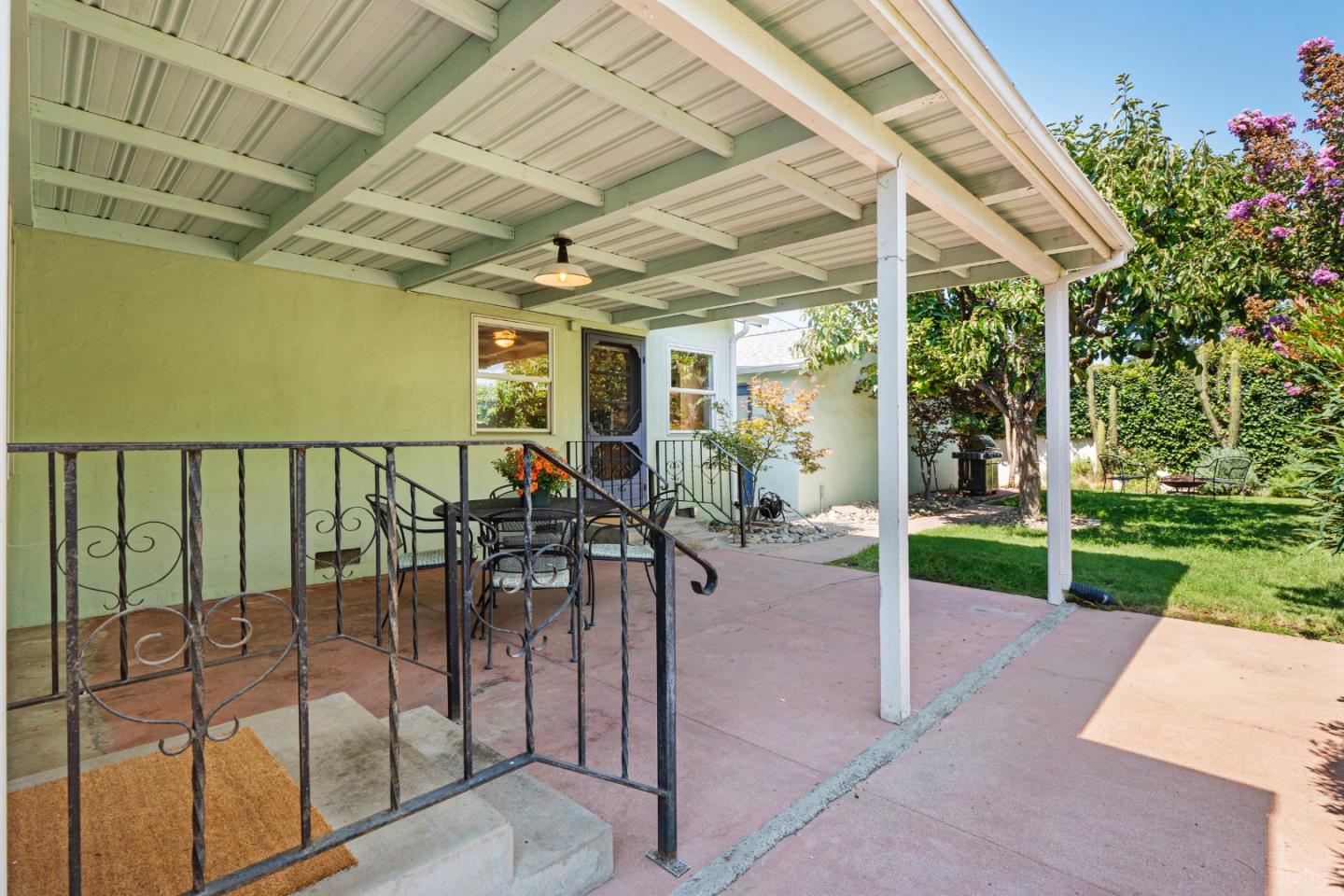 Detail Gallery Image 33 of 41 For 711 4th St, Gilroy,  CA 95020 - 3 Beds | 2/1 Baths