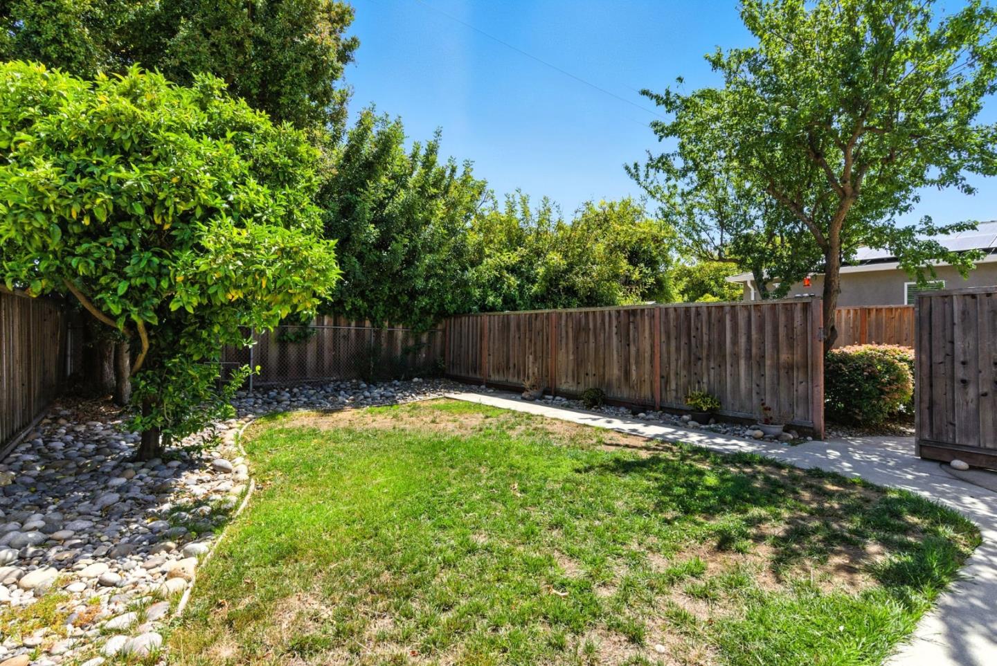Detail Gallery Image 23 of 24 For 211 Anita Dr, Millbrae,  CA 94030 - 3 Beds | 2 Baths