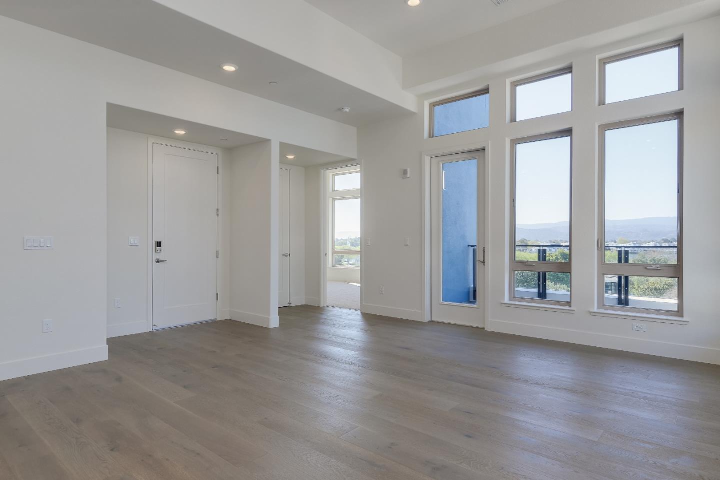 Detail Gallery Image 3 of 17 For 738 Eppleton Ln #404,  Foster City,  CA 94404 - 2 Beds | 2 Baths