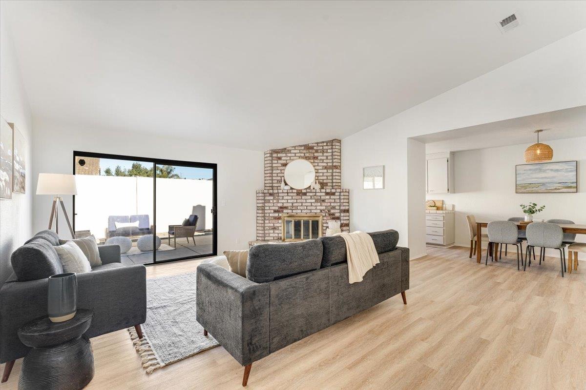 Detail Gallery Image 6 of 40 For 515 Stockton St, Salinas,  CA 93907 - 3 Beds | 2 Baths