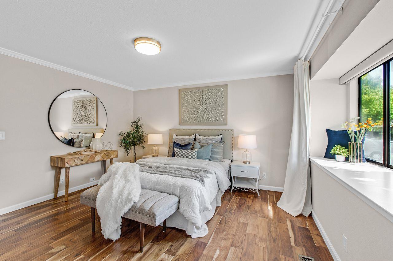 Detail Gallery Image 17 of 27 For 1227 Chantal Way, Redwood City,  CA 94061 - 2 Beds | 2 Baths