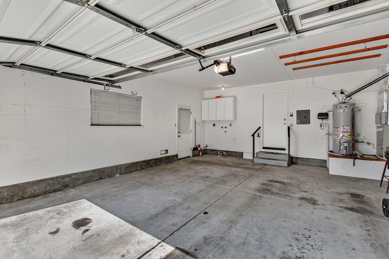 Detail Gallery Image 23 of 27 For 1227 Chantal Way, Redwood City,  CA 94061 - 2 Beds | 2 Baths