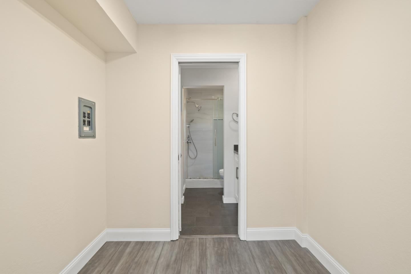 Detail Gallery Image 21 of 31 For 200 Elm St #107,  San Mateo,  CA 94401 - 1 Beds | 1 Baths
