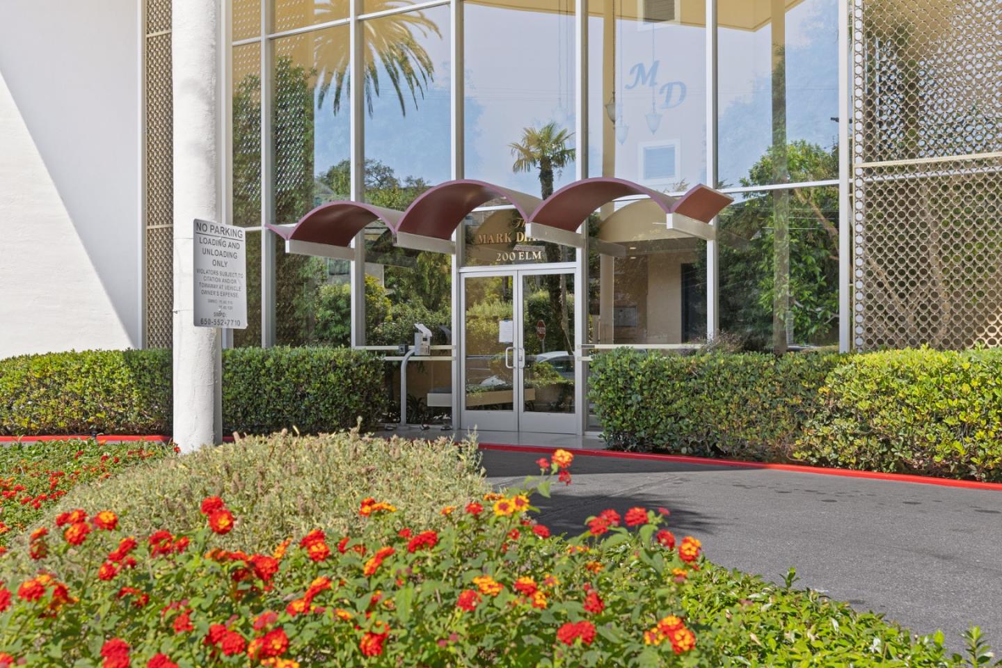 Detail Gallery Image 5 of 31 For 200 Elm St #107,  San Mateo,  CA 94401 - 1 Beds | 1 Baths
