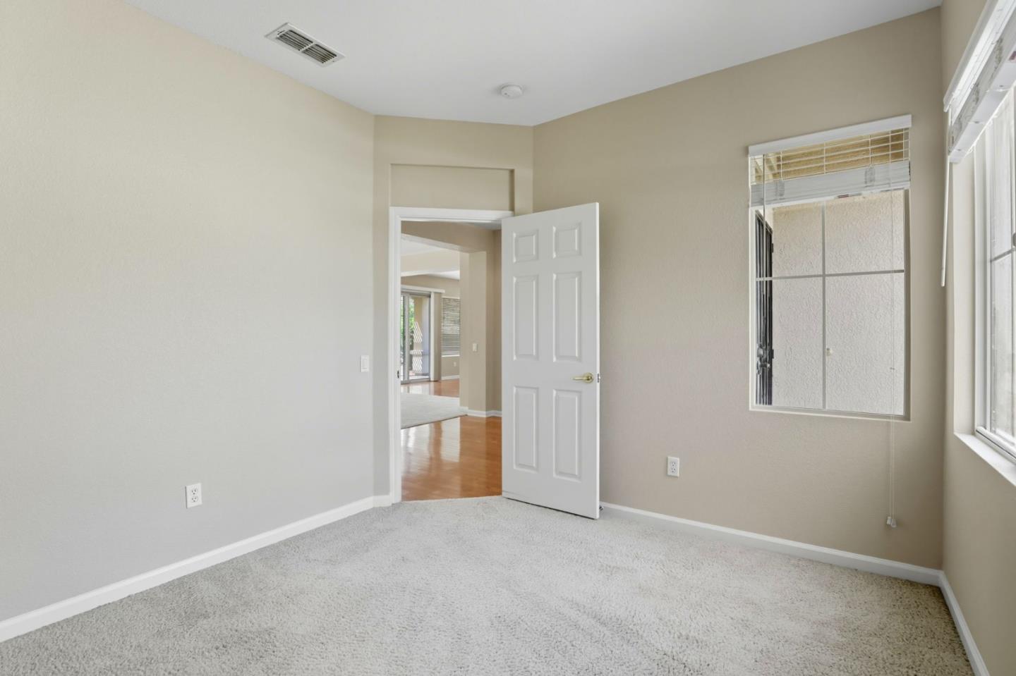 Detail Gallery Image 19 of 43 For 1885 Starview Ln, Lincoln,  CA 95648 - 2 Beds | 2 Baths