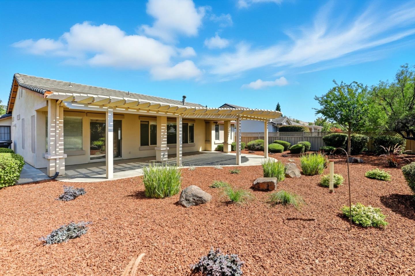 Detail Gallery Image 37 of 43 For 1885 Starview Ln, Lincoln,  CA 95648 - 2 Beds | 2 Baths