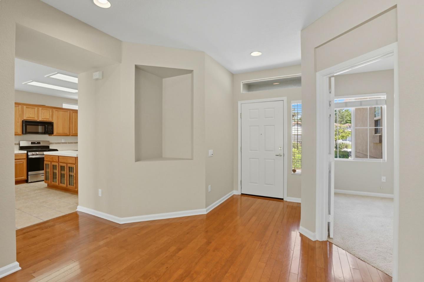 Detail Gallery Image 6 of 43 For 1885 Starview Ln, Lincoln,  CA 95648 - 2 Beds | 2 Baths