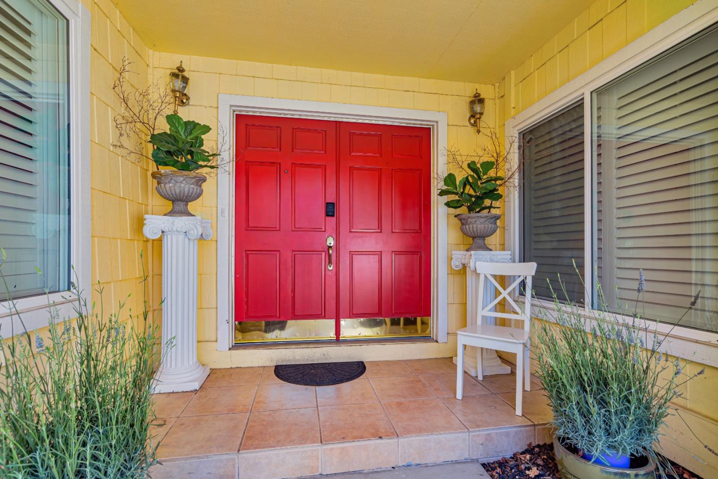 Detail Gallery Image 1 of 20 For 1019 Westview Dr, Napa,  CA 94558 - 4 Beds | 2/1 Baths