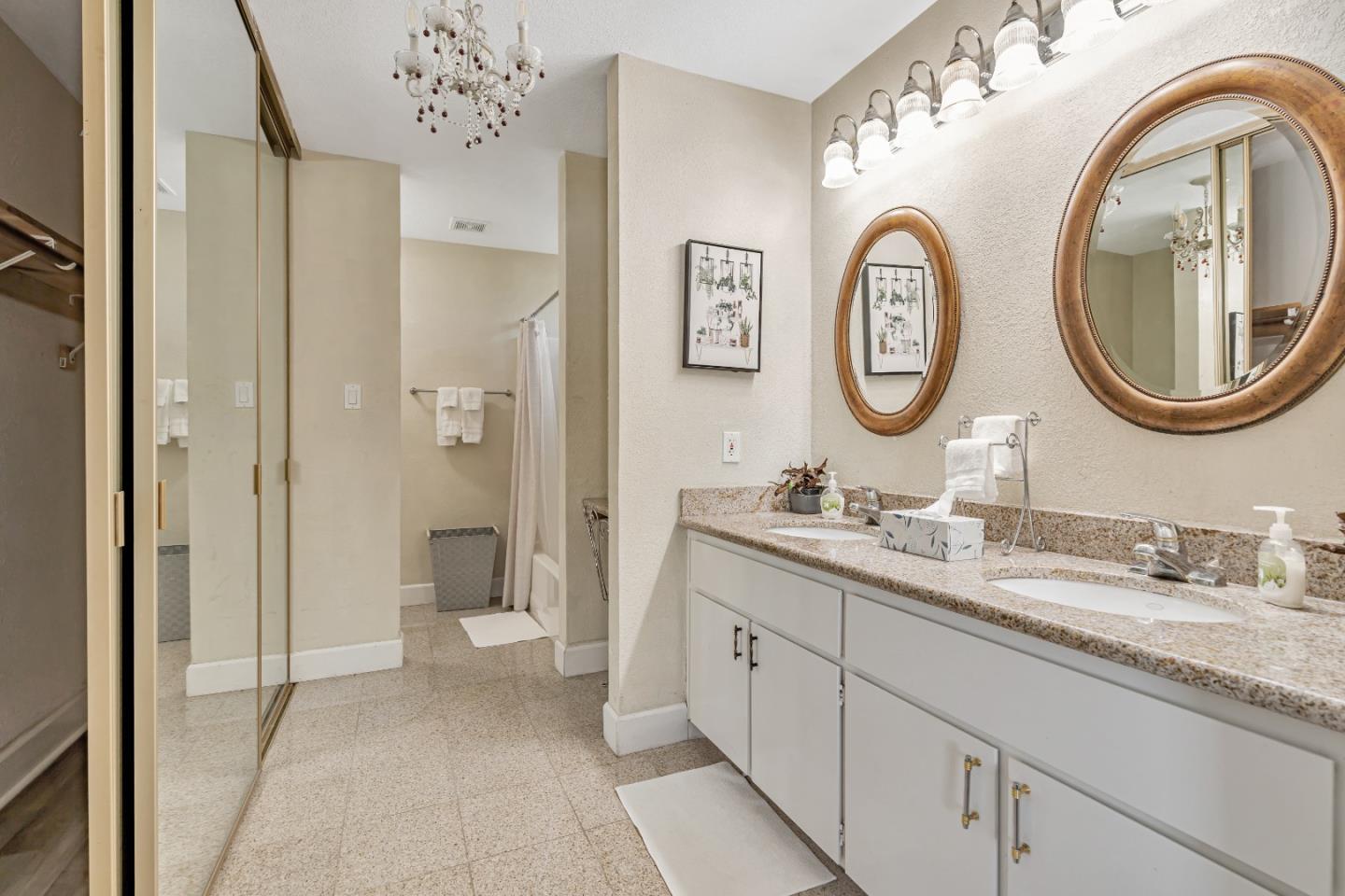 Detail Gallery Image 13 of 20 For 1019 Westview Dr, Napa,  CA 94558 - 4 Beds | 2/1 Baths