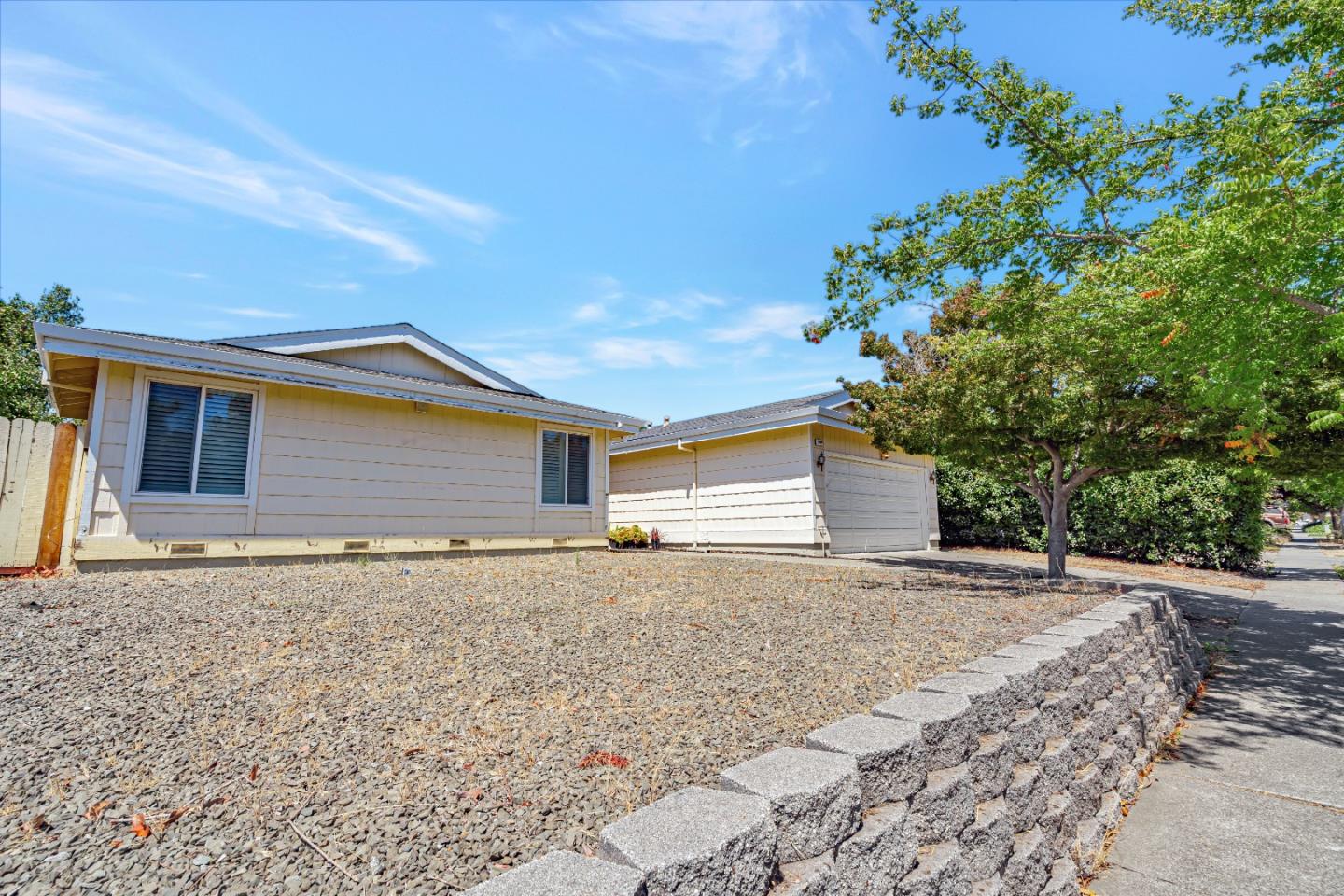 Detail Gallery Image 3 of 20 For 1019 Westview Dr, Napa,  CA 94558 - 4 Beds | 2/1 Baths