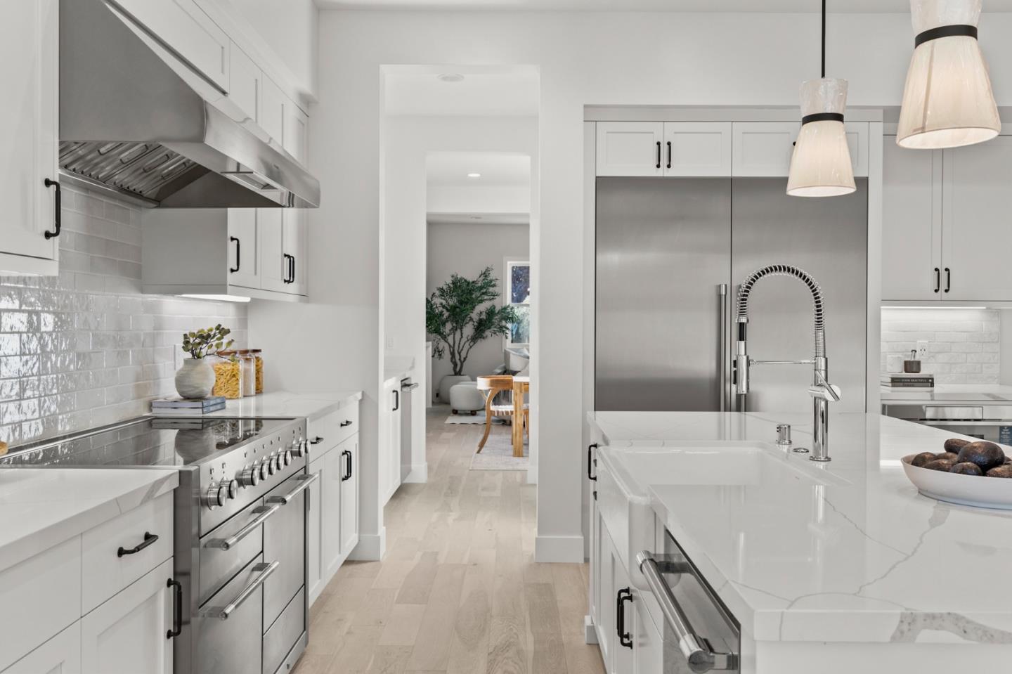 Detail Gallery Image 12 of 50 For 1566 Larkspur Dr, San Jose,  CA 95125 - 5 Beds | 4/1 Baths