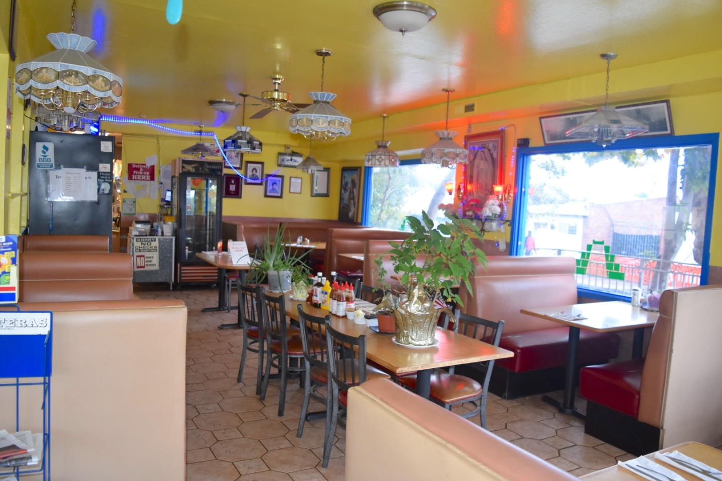 Detail Gallery Image 4 of 7 For 404 San Bruno Ave, San Bruno,  CA 94066 - – Beds | – Baths