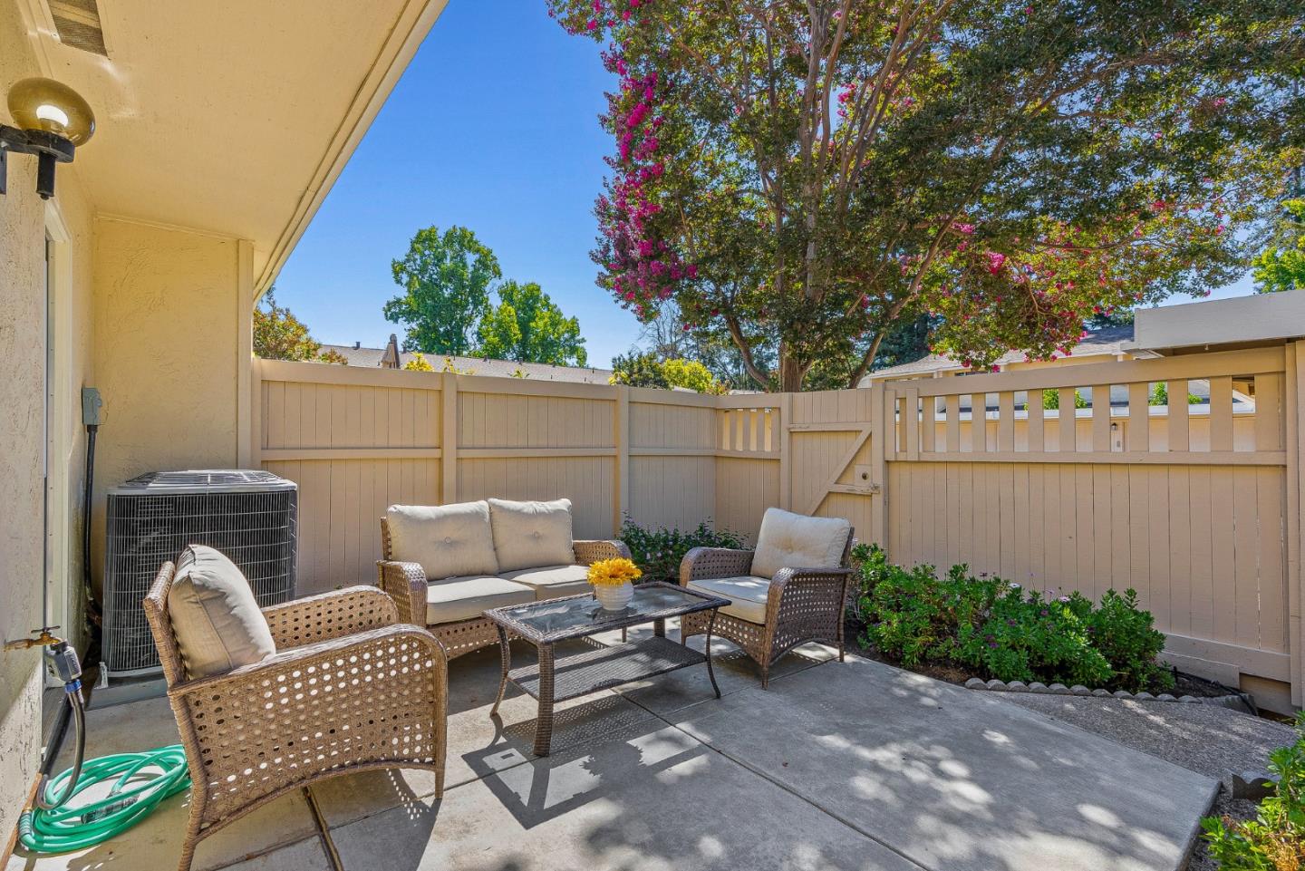 Detail Gallery Image 28 of 47 For 1273 Picasso Dr, Sunnyvale,  CA 94087 - 2 Beds | 1/1 Baths
