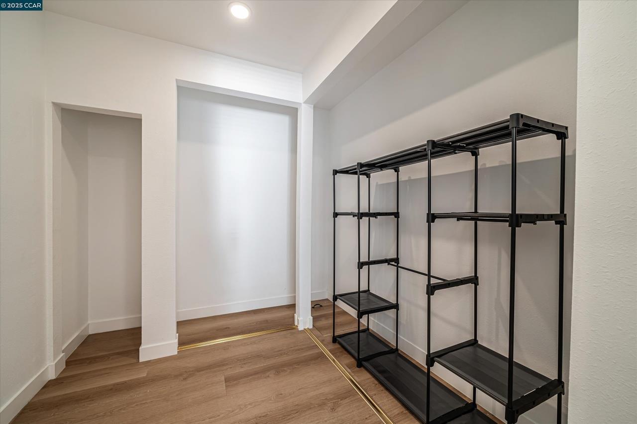 Detail Gallery Image 10 of 17 For 409 Norris Canyon Ter, San Ramon,  CA 94583 - 2 Beds | 1 Baths