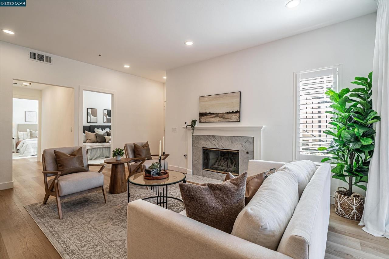 Detail Gallery Image 3 of 17 For 409 Norris Canyon Ter, San Ramon,  CA 94583 - 2 Beds | 1 Baths