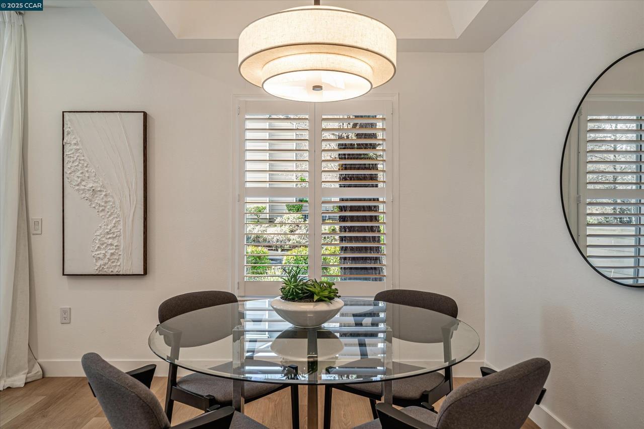 Detail Gallery Image 4 of 17 For 409 Norris Canyon Ter, San Ramon,  CA 94583 - 2 Beds | 1 Baths