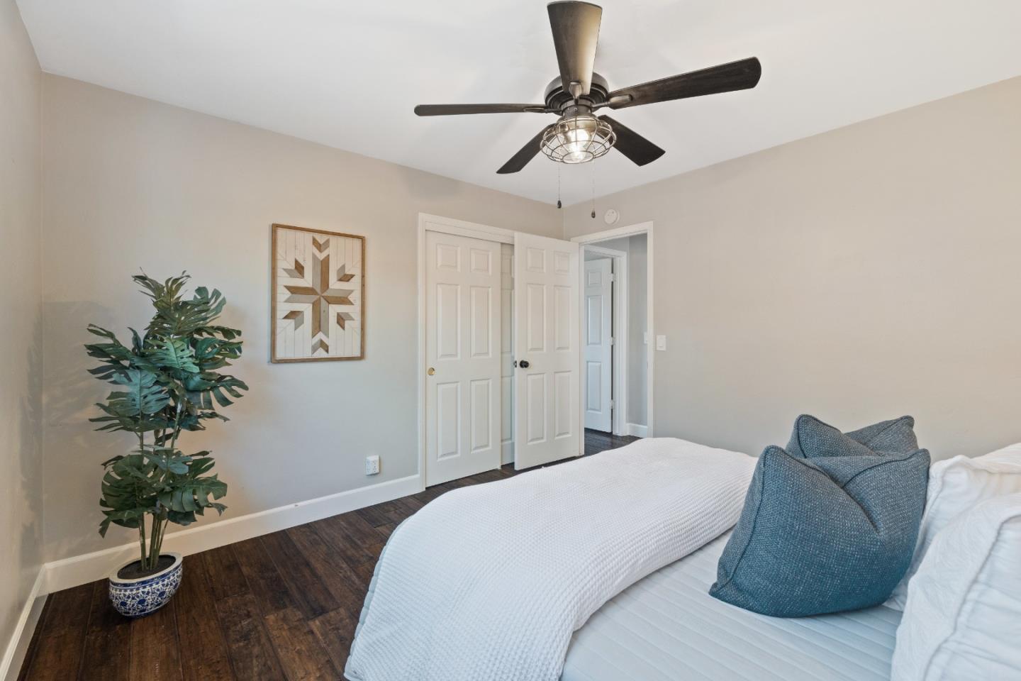 Detail Gallery Image 21 of 75 For 1640 Sunset Dr, Hollister,  CA 95023 - 3 Beds | 2 Baths