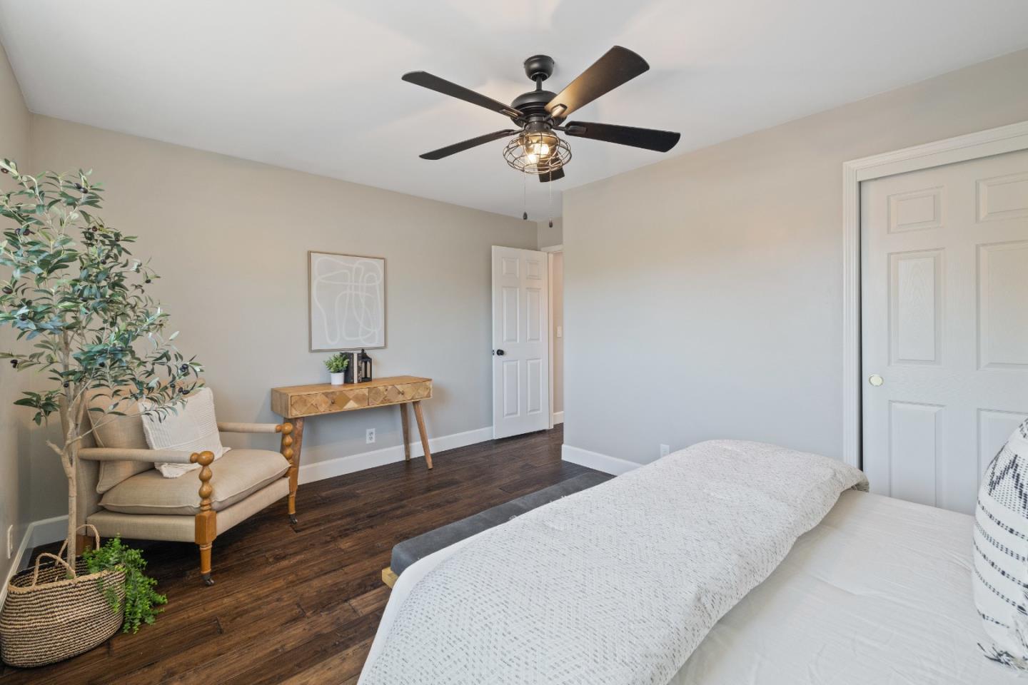 Detail Gallery Image 26 of 75 For 1640 Sunset Dr, Hollister,  CA 95023 - 3 Beds | 2 Baths