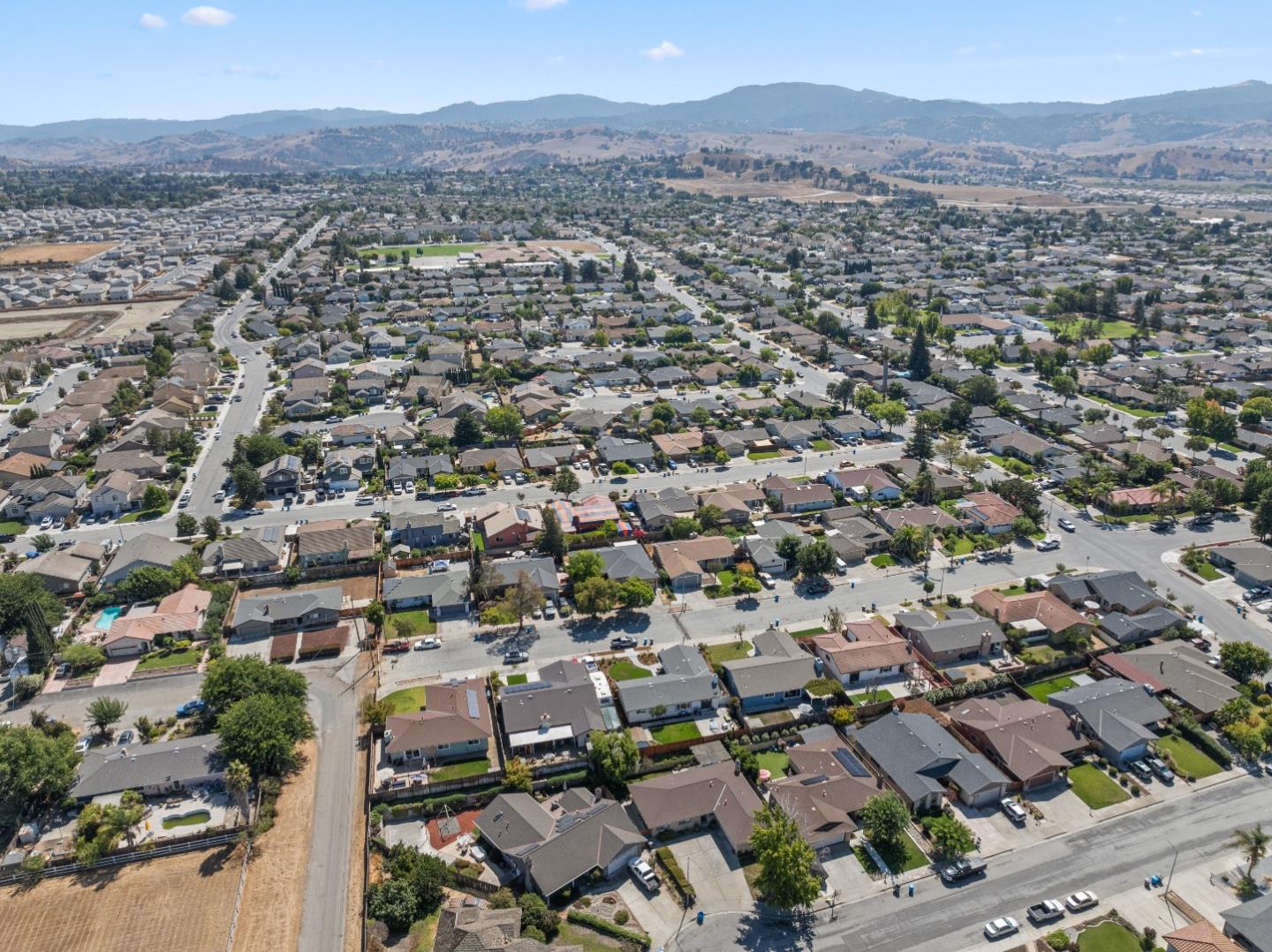 Detail Gallery Image 52 of 75 For 1640 Sunset Dr, Hollister,  CA 95023 - 3 Beds | 2 Baths