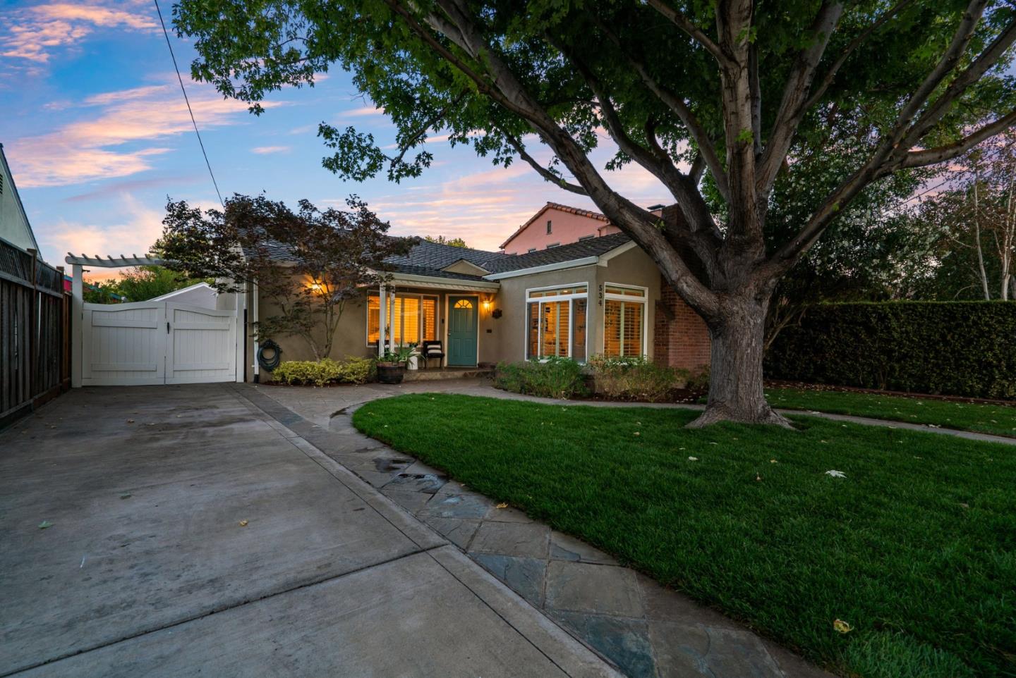 Detail Gallery Image 3 of 85 For 534 S 13th St, San Jose,  CA 95112 - 3 Beds | 2 Baths