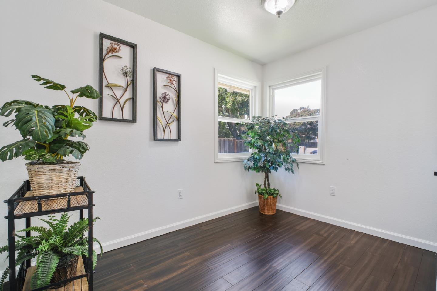 Detail Gallery Image 6 of 23 For 35563 Linda Dr, Fremont,  CA 94536 - 3 Beds | 2 Baths