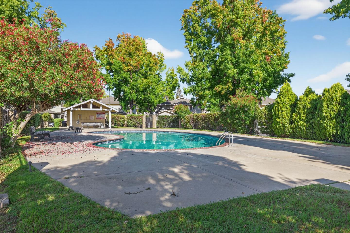 Detail Gallery Image 13 of 15 For 2303 Saidel Dr #4,  San Jose,  CA 95124 - 2 Beds | 1 Baths