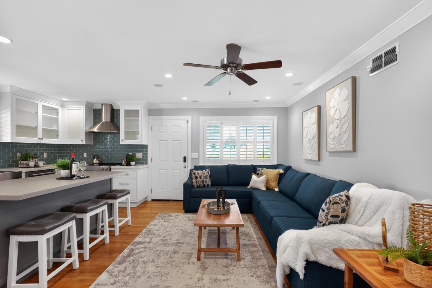 Detail Gallery Image 2 of 15 For 2303 Saidel Dr #4,  San Jose,  CA 95124 - 2 Beds | 1 Baths