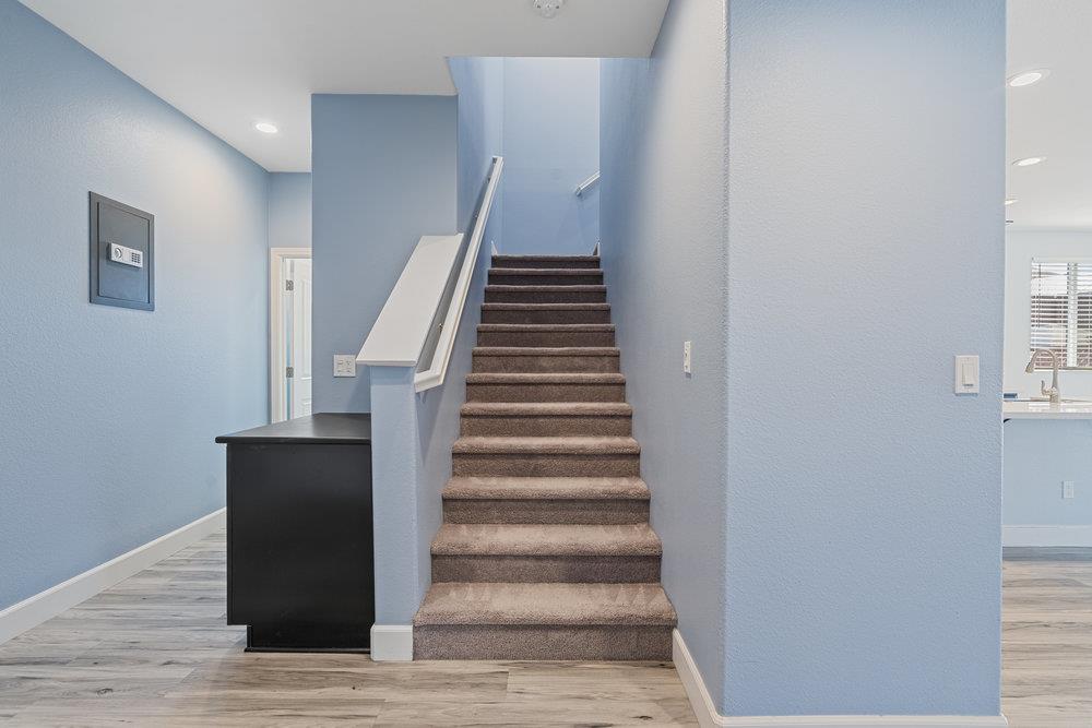 Detail Gallery Image 27 of 47 For 10 Hospital Rd, Hollister,  CA 95023 - 5 Beds | 2/1 Baths