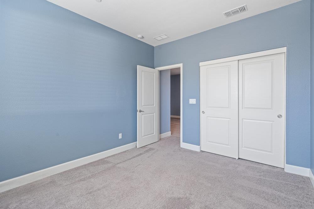 Detail Gallery Image 30 of 47 For 10 Hospital Rd, Hollister,  CA 95023 - 5 Beds | 2/1 Baths