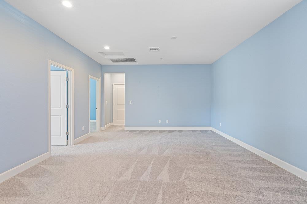 Detail Gallery Image 31 of 47 For 10 Hospital Rd, Hollister,  CA 95023 - 5 Beds | 2/1 Baths