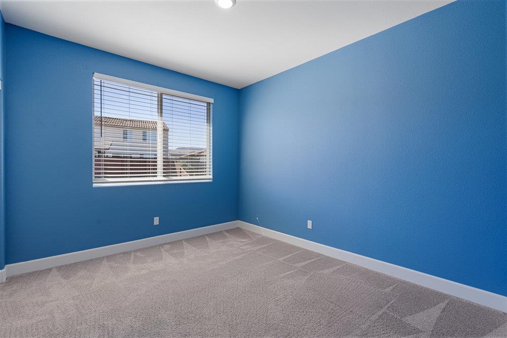Detail Gallery Image 35 of 47 For 10 Hospital Rd, Hollister,  CA 95023 - 5 Beds | 2/1 Baths