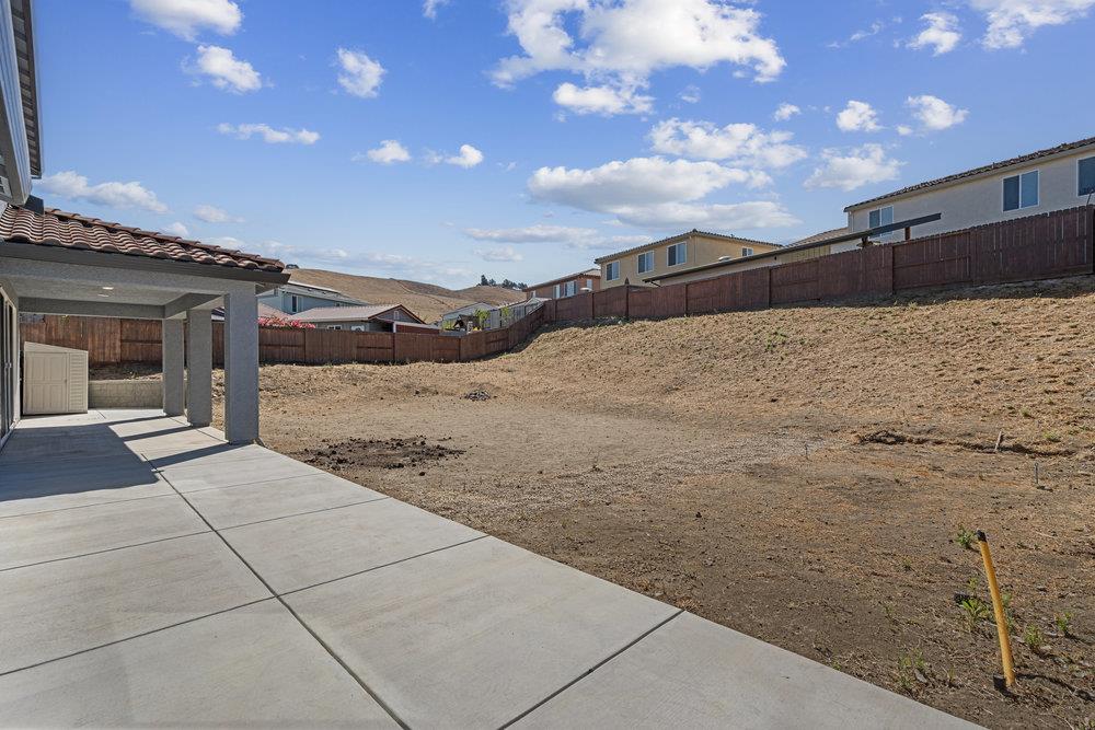 Detail Gallery Image 42 of 47 For 10 Hospital Rd, Hollister,  CA 95023 - 5 Beds | 2/1 Baths