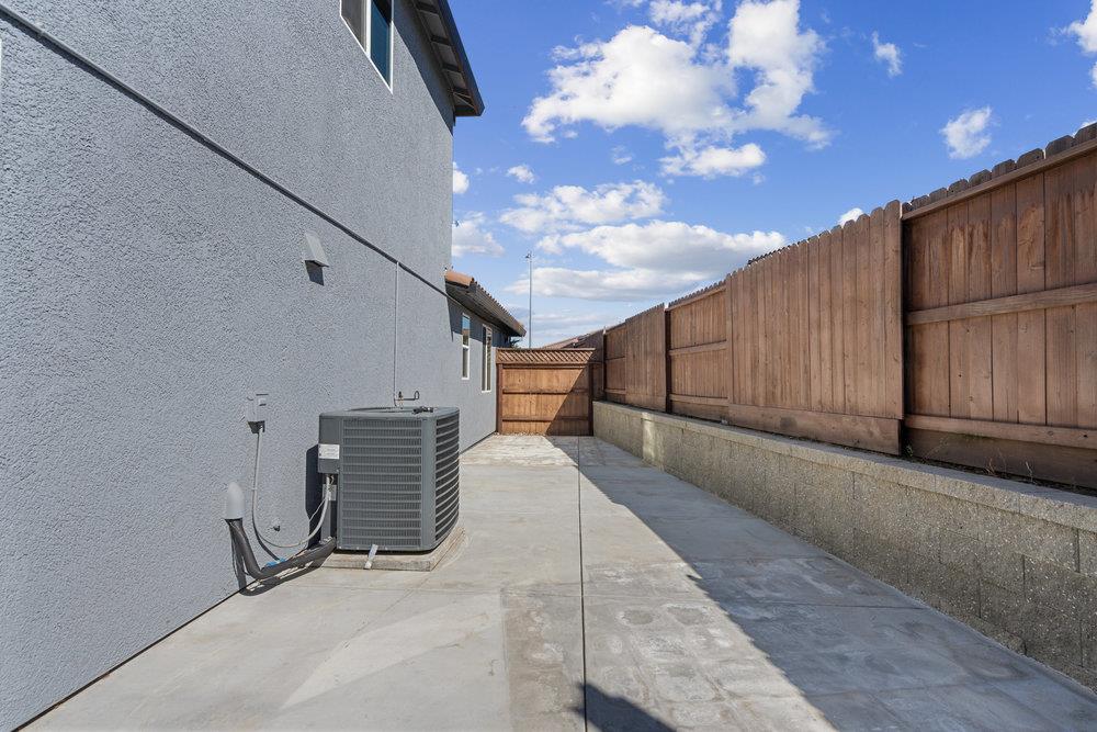 Detail Gallery Image 46 of 47 For 10 Hospital Rd, Hollister,  CA 95023 - 5 Beds | 2/1 Baths