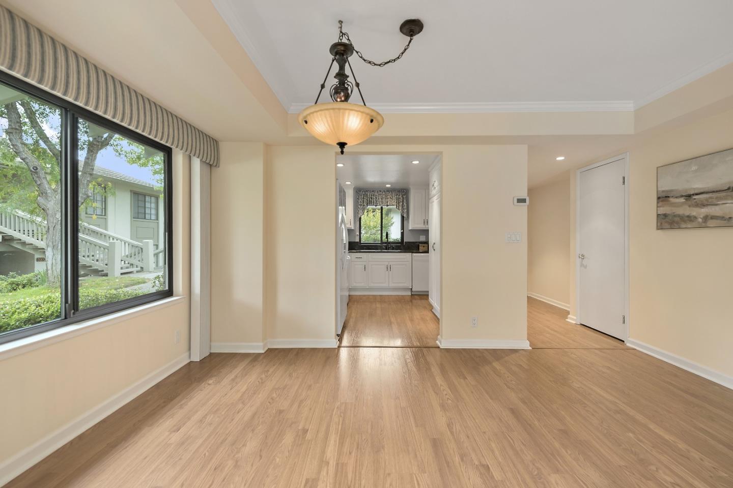 Detail Gallery Image 7 of 34 For 5336 Cribari Gln, San Jose,  CA 95135 - 2 Beds | 1 Baths