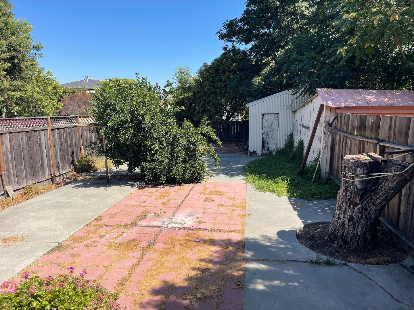 Detail Gallery Image 7 of 8 For 1072 Vine St, San Jose,  CA 95110 - 2 Beds | 1 Baths