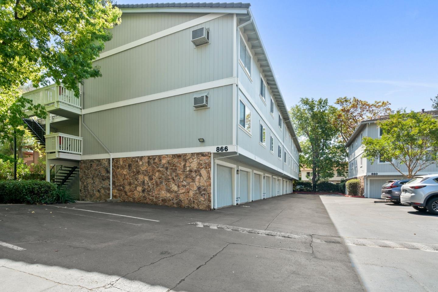 Detail Gallery Image 32 of 58 For 866 Apricot Ave #C,  Campbell,  CA 95008 - 2 Beds | 2 Baths