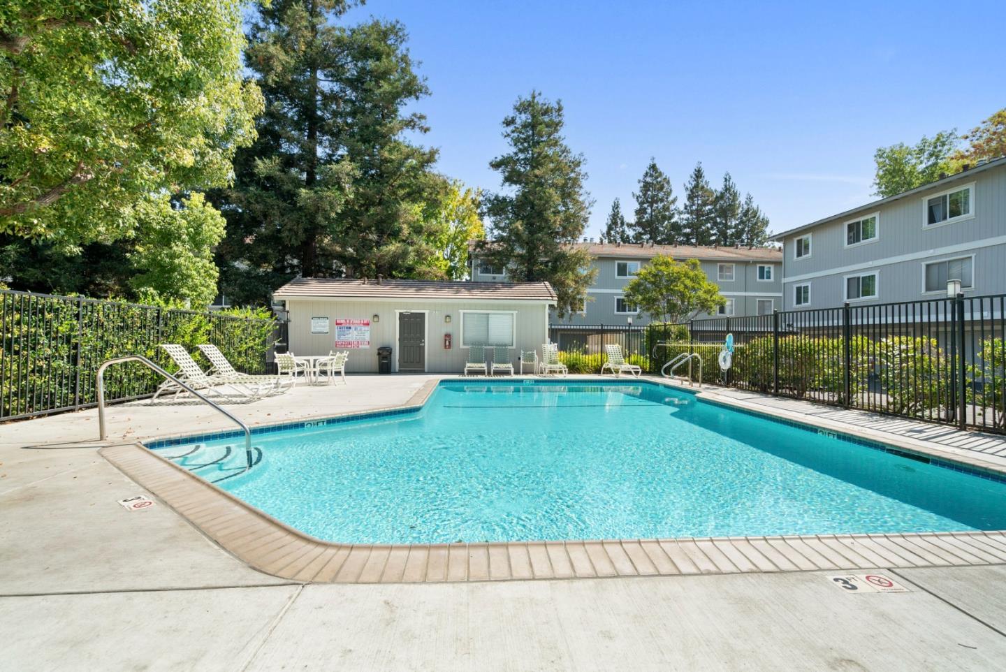 Detail Gallery Image 36 of 58 For 866 Apricot Ave #C,  Campbell,  CA 95008 - 2 Beds | 2 Baths