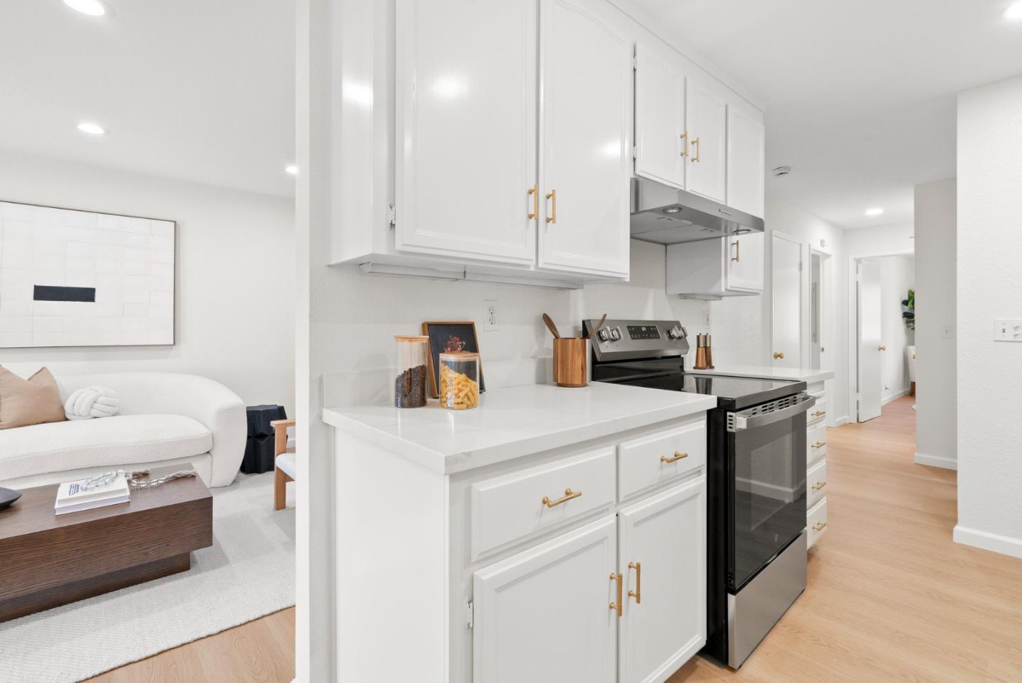 Detail Gallery Image 9 of 58 For 866 Apricot Ave #C,  Campbell,  CA 95008 - 2 Beds | 2 Baths