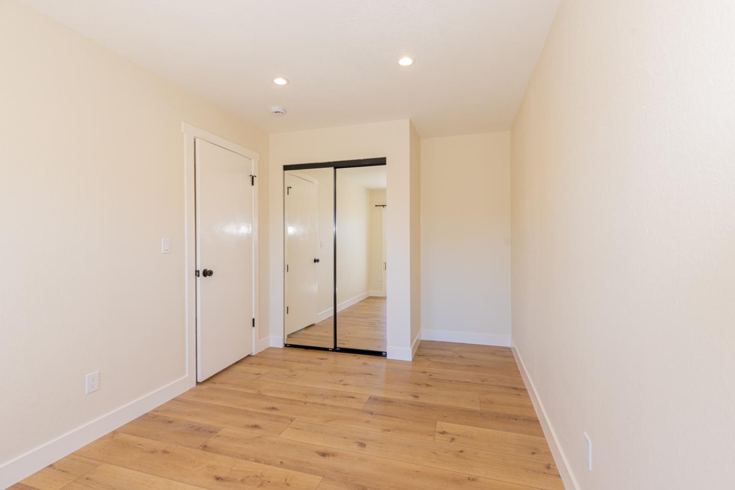 Detail Gallery Image 22 of 42 For 214 S Branciforte Ave, Santa Cruz,  CA 95062 - – Beds | – Baths